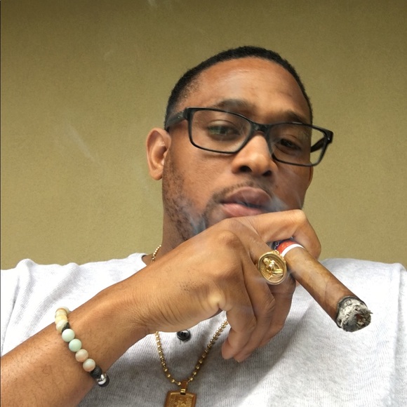 Meet your Posher, Alexander - Picture 1 of 1